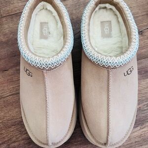 Ugg Tazz